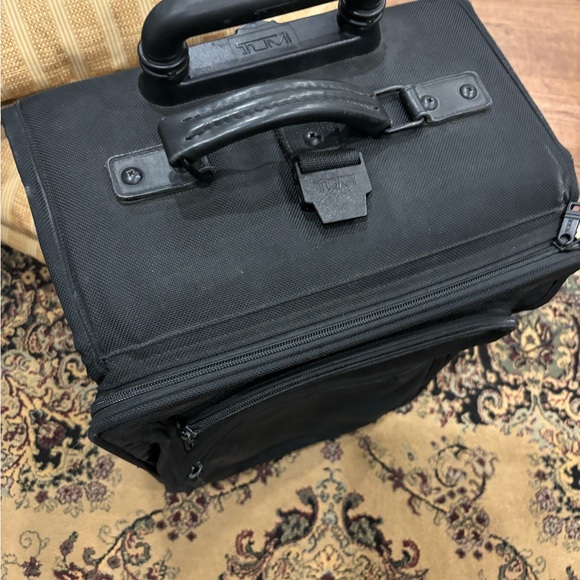 Tumi Carryon - Picture 8 of 12